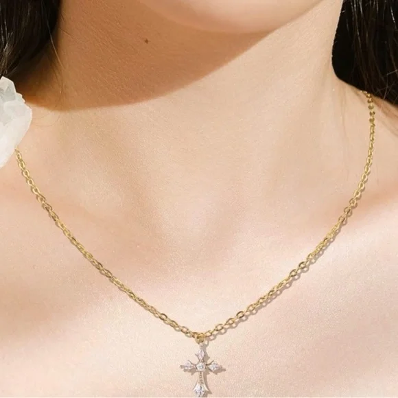 One Gold Replacement Necklace, 20 in. / Live Show Bundle Item 👀 - Picture 2 of 3